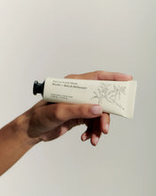 Load image into Gallery viewer, No. 04 Bois de Balincourt Hand Cream