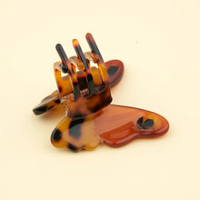 Load image into Gallery viewer, Mini Moth Claw