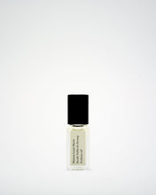 Load image into Gallery viewer, Perfume Oil Roller, No. 09 Vallee de Farney 3ml