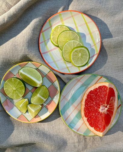 Grid Dessert Plate (4 patterns)