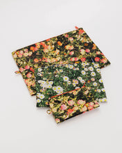 Load image into Gallery viewer, Photo Florals Pouch