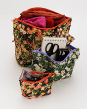 Load image into Gallery viewer, Photo Florals Pouch